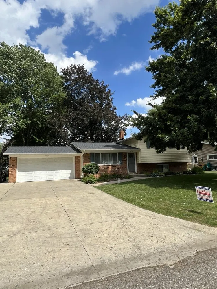 Slide of Lockhart Roofing