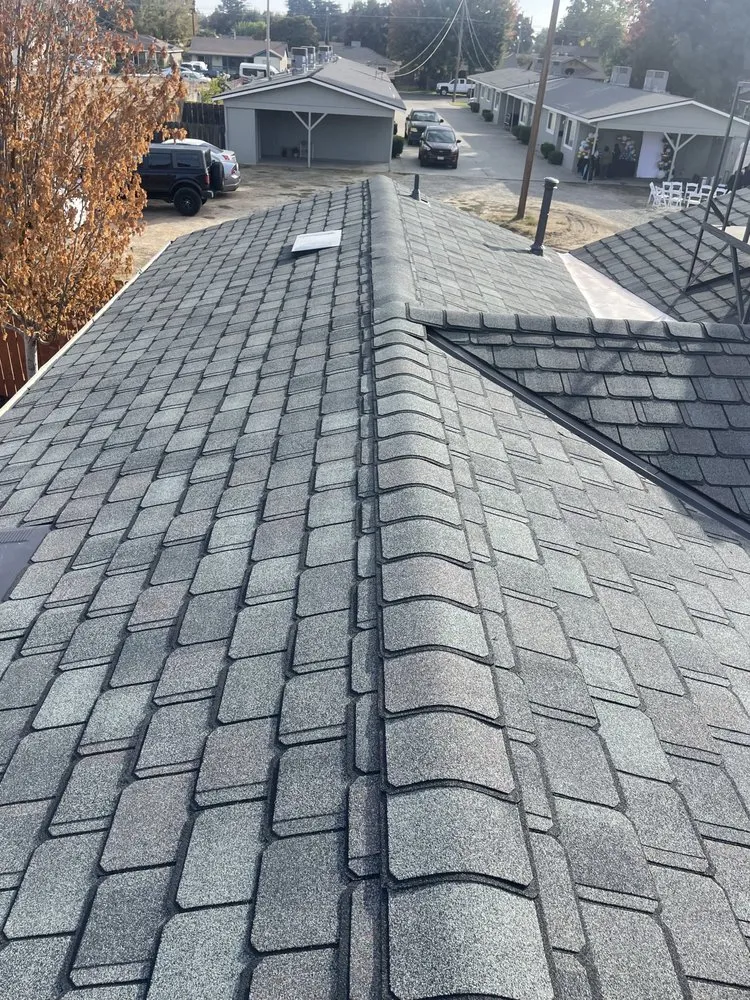 Slide of Loma Blanca Roofing