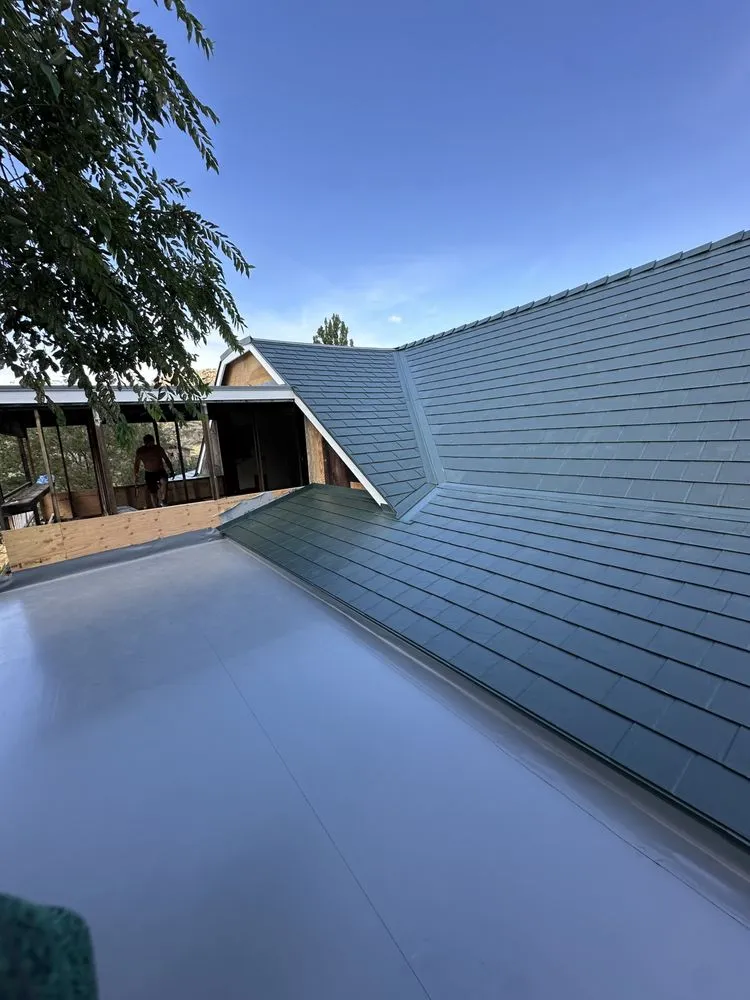 Slide of Lomak roofing