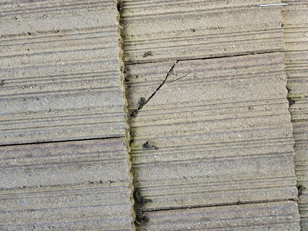 Slide of Lomeli Roofing