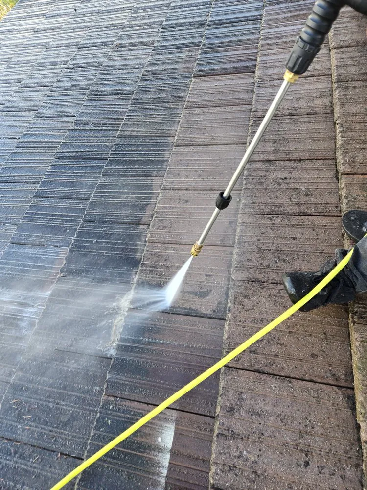 Slide of Lomeli Roofing