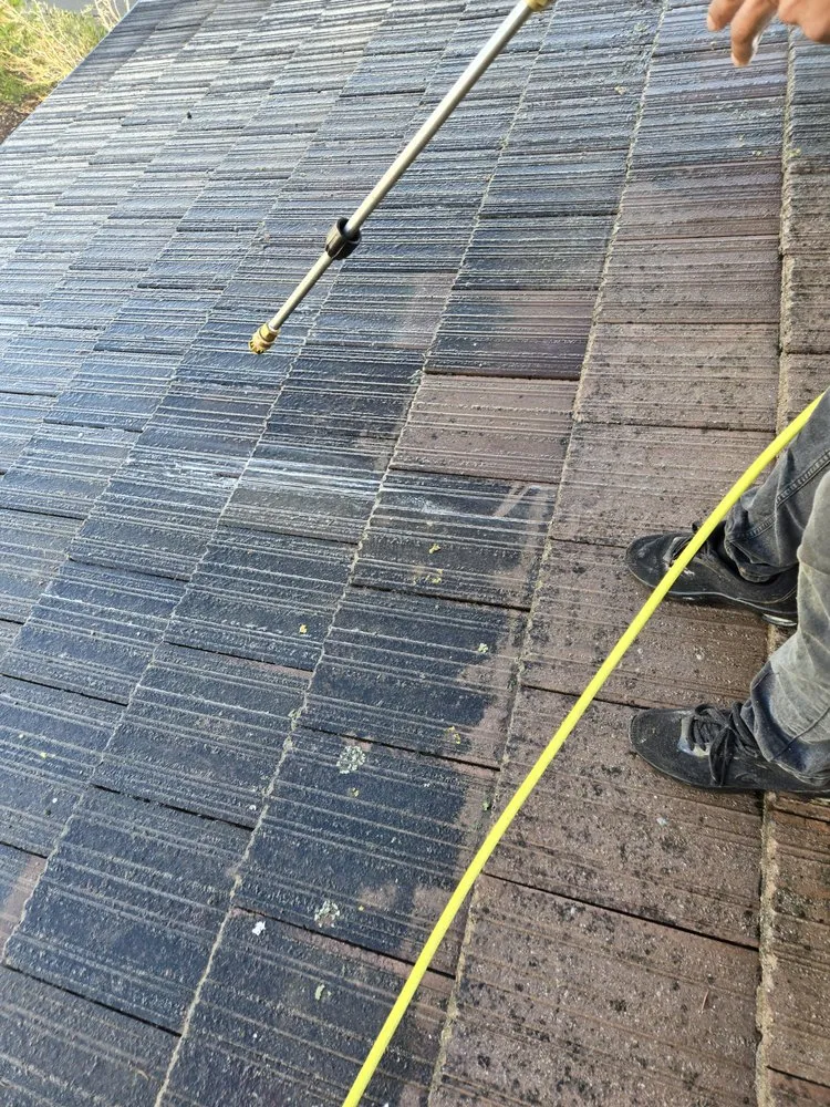 Slide of Lomeli Roofing