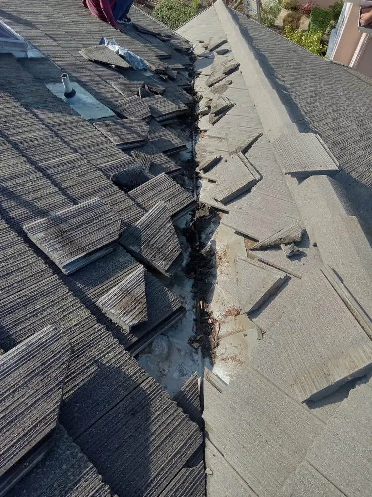 Slide of Lomeli Roofing