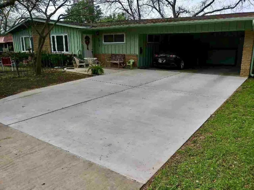 Slide of Lone Star Construction