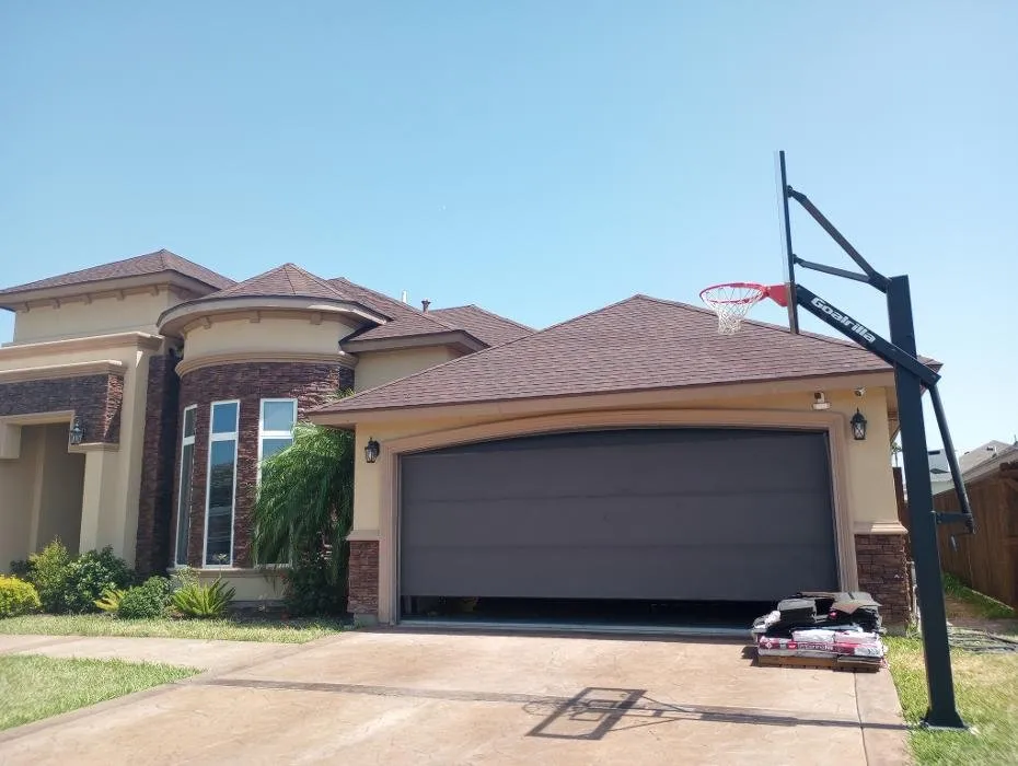 Slide of Lone Star Roofing N Solar