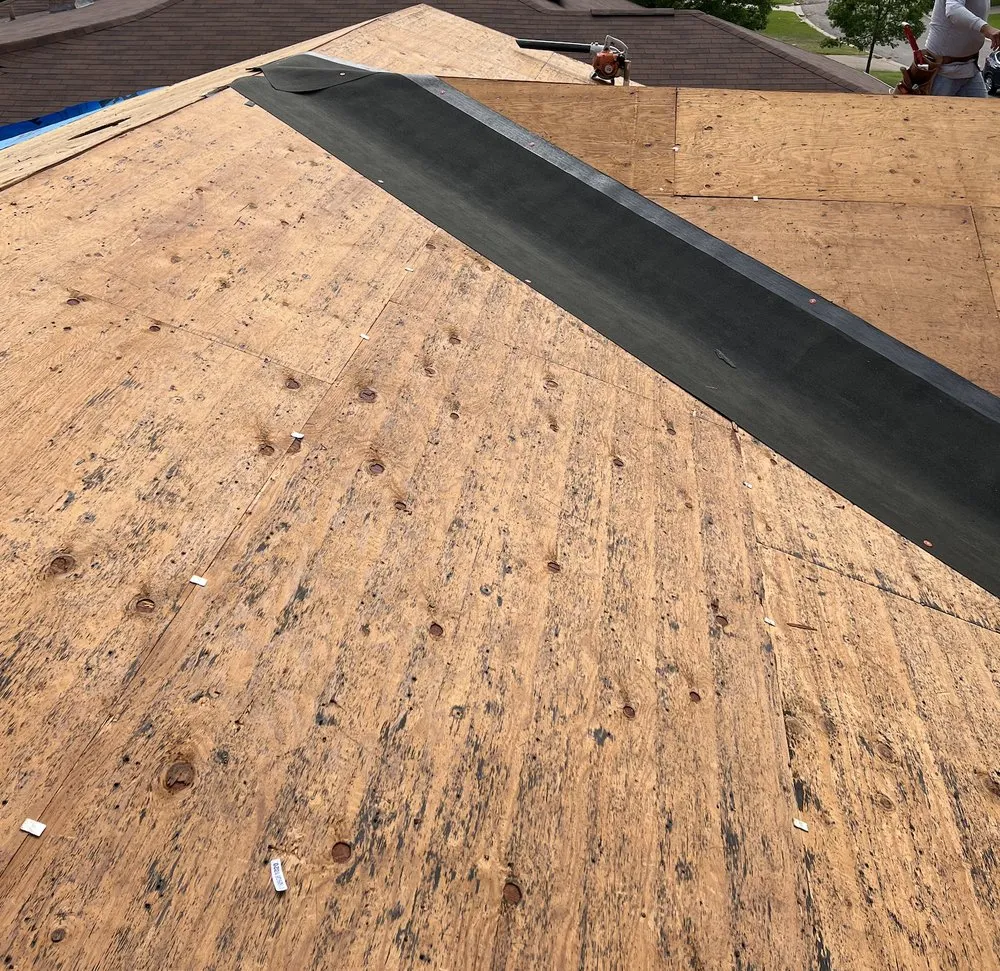 Slide of Lone Wolf Exteriors