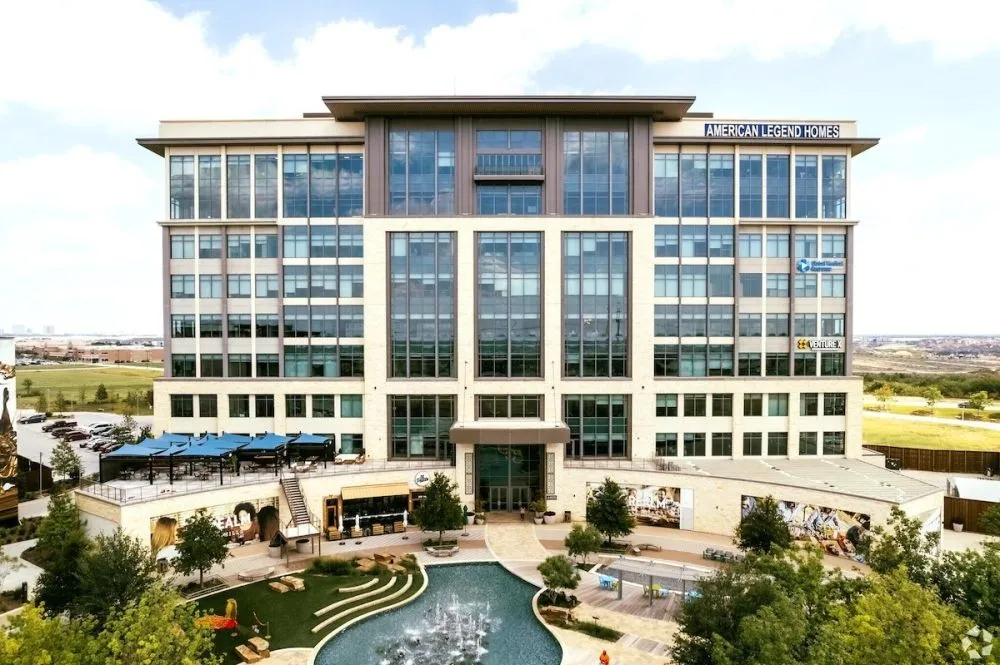 Slide of Lone Wolf Exteriors