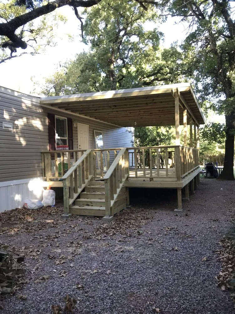 Emergency shingle roofing service experts serving Gordonville, TX - LoneStar Roofing Remodeling & Outdoor Living