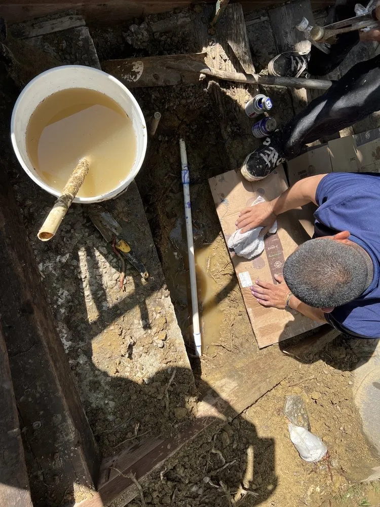 Slide of Longhorn Roofing