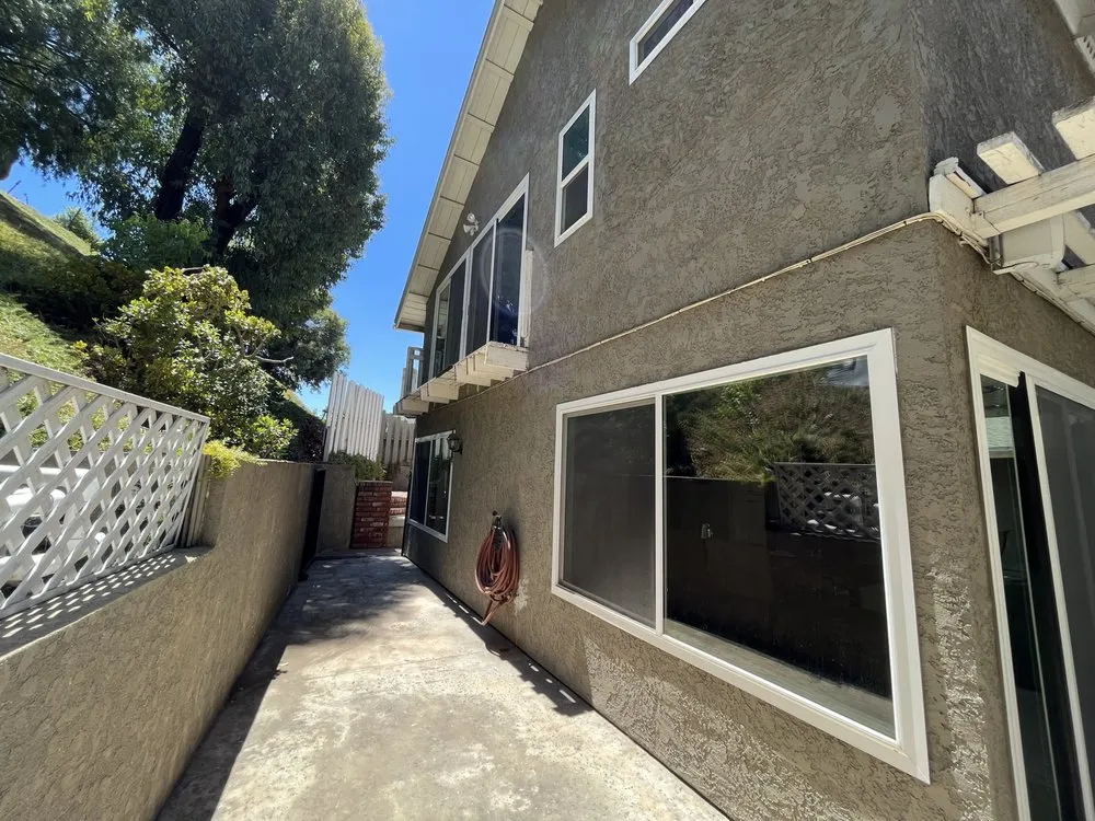 Slide of Longhorn Roofing