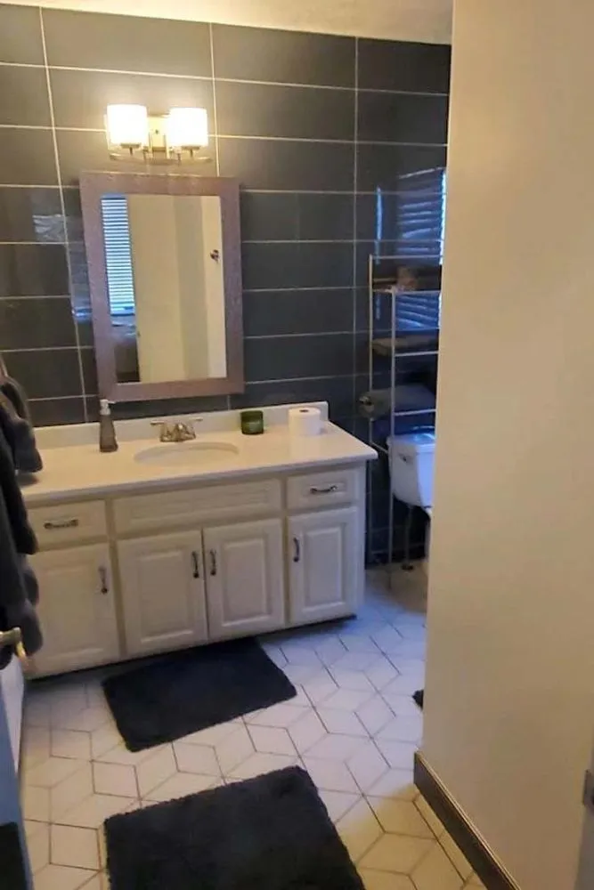 Slide of LongView Renovation