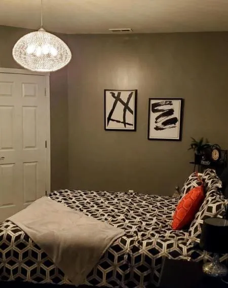 Slide of LongView Renovation