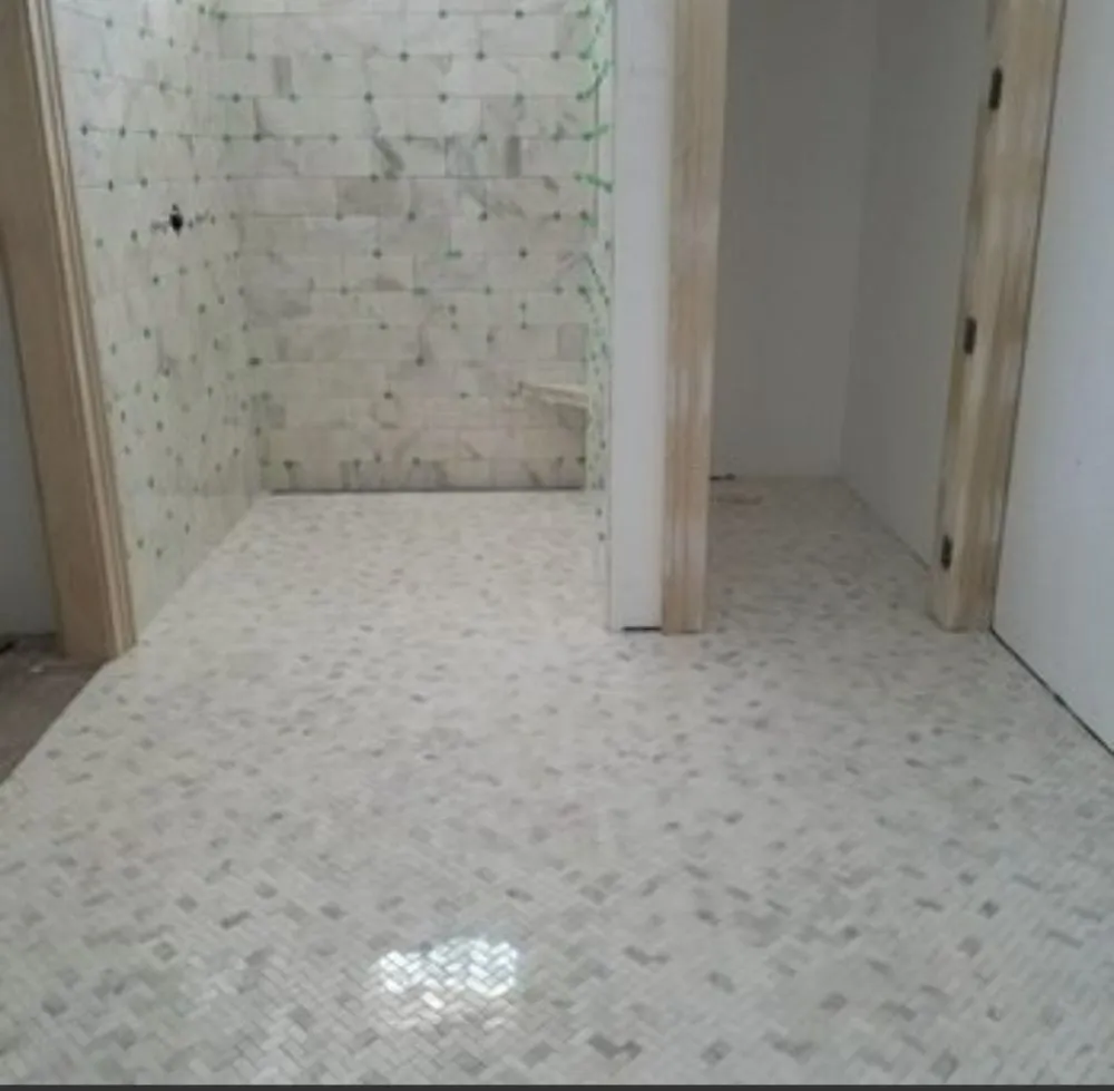 Slide of Loor Construction