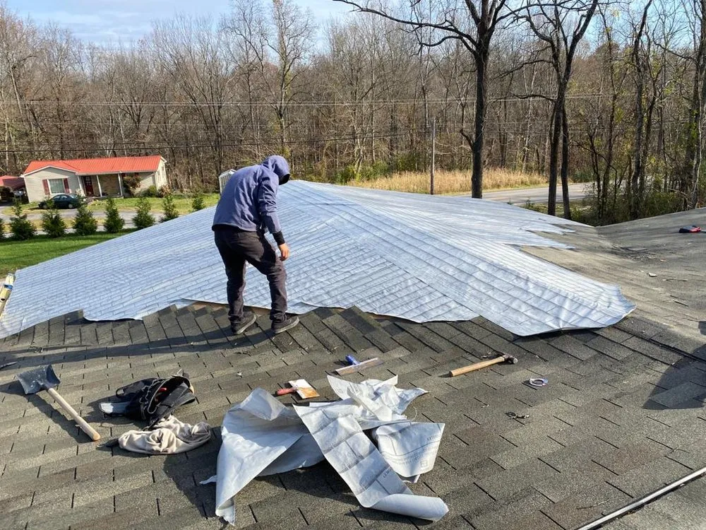 Emergency roof inspection in Bloomington Springs, TN by Lopez