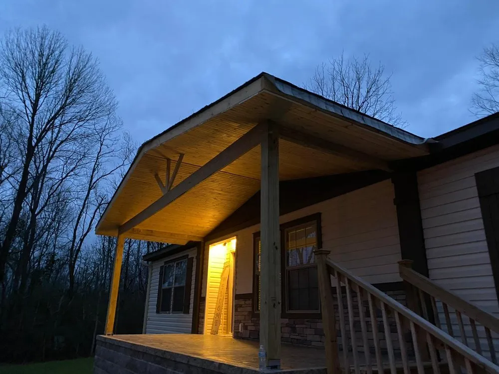 Local roof inspection experts serving Bloomington Springs, TN - Lopez