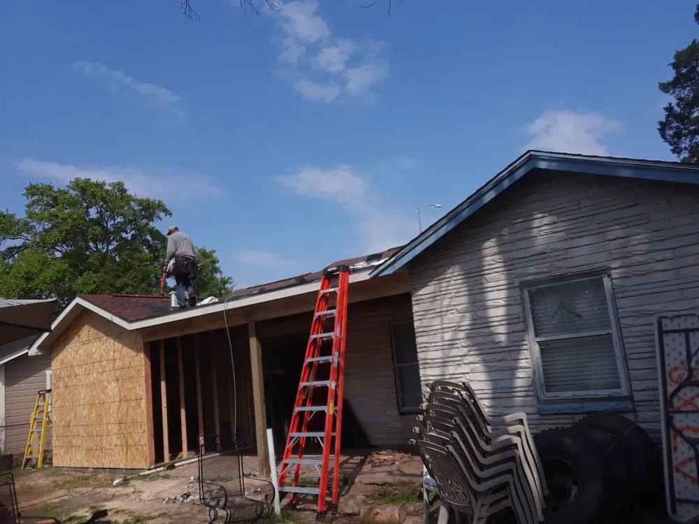 Slide of Lopez Construction and Framing