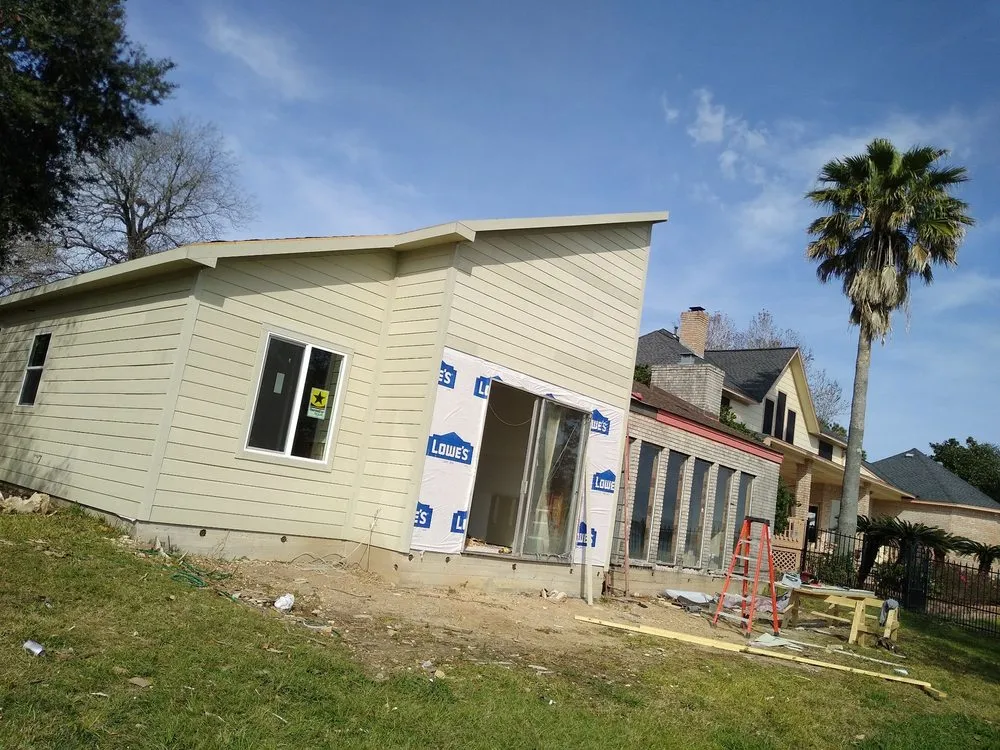 Slide of Lopez Construction and Framing