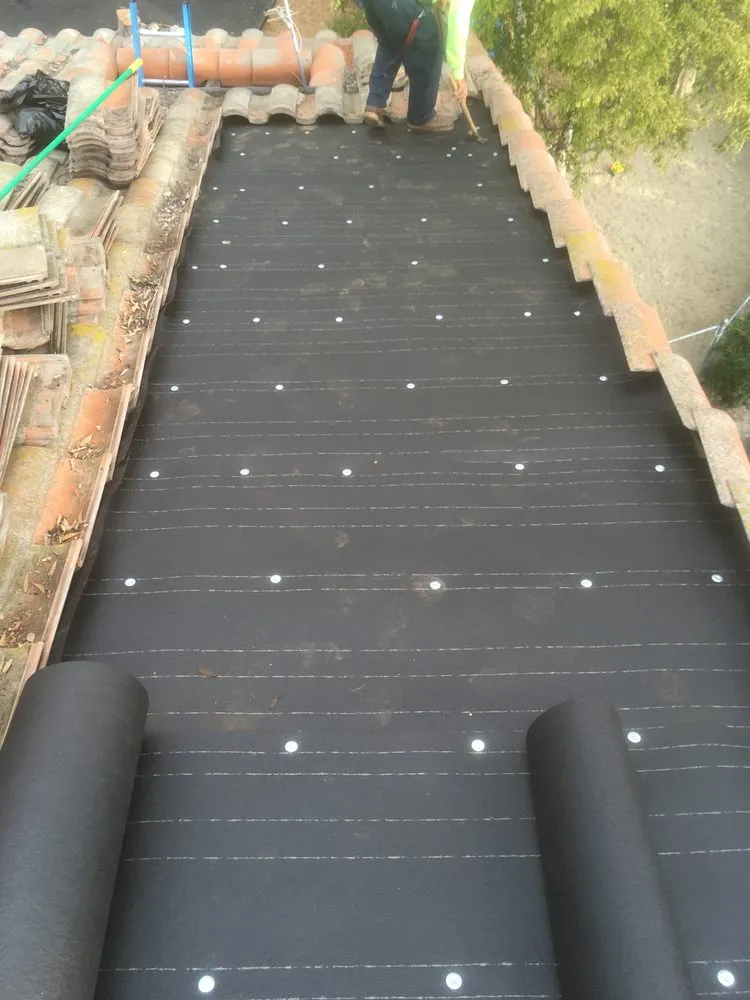 Slide of Lopez Roofing & Construction