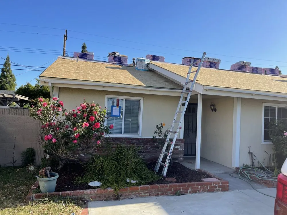 Slide of Lopez Roofing & Construction