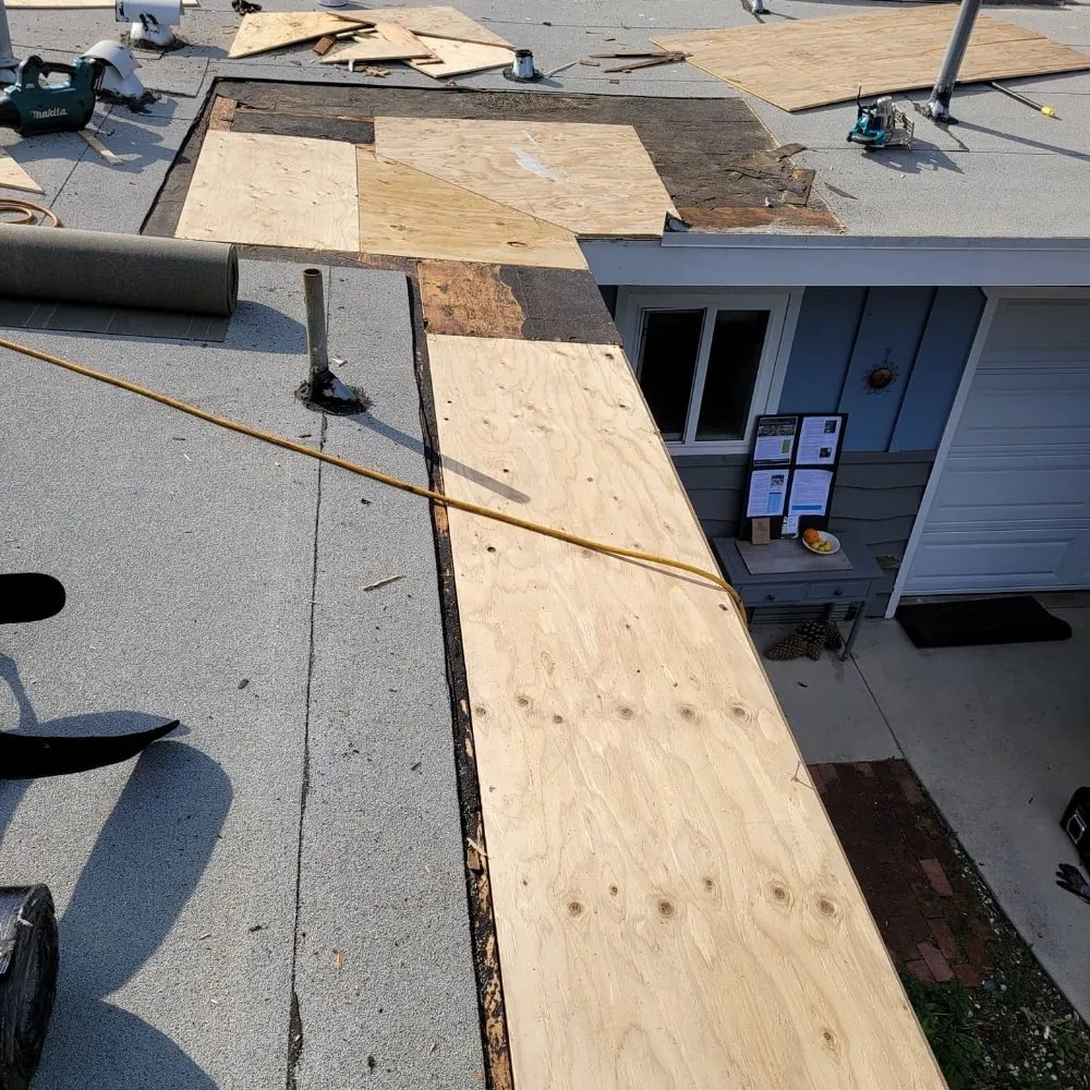 Slide of Lopez Roofing