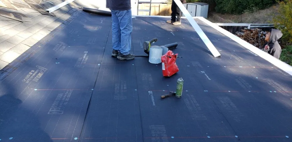 Slide of Lopez Roofing