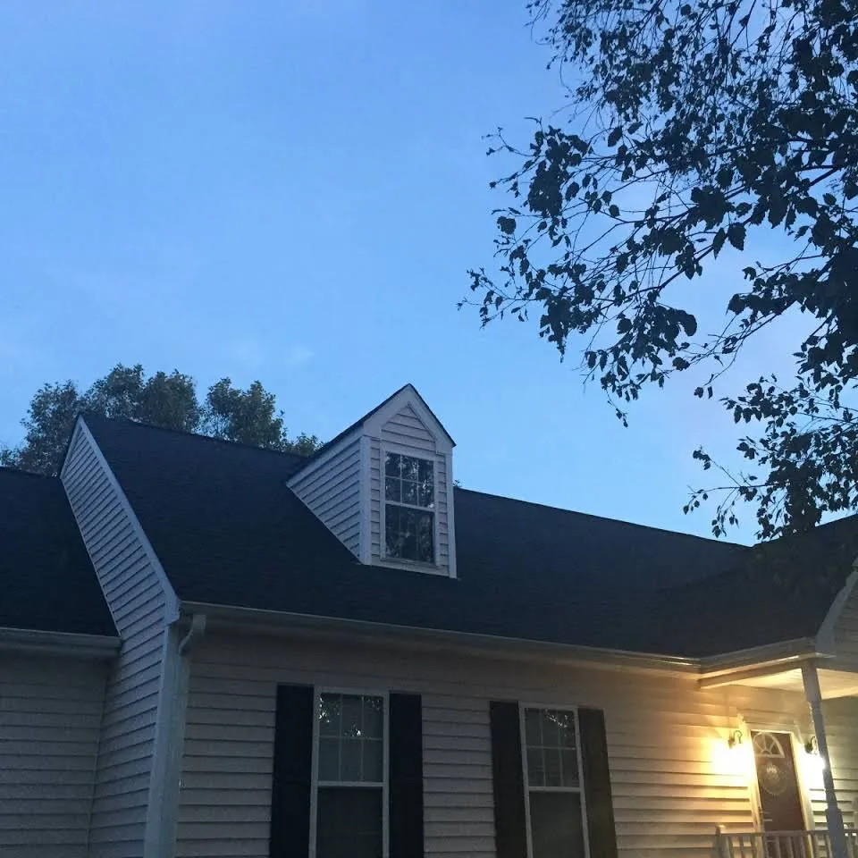 Slide of Lopez Strong Roofing