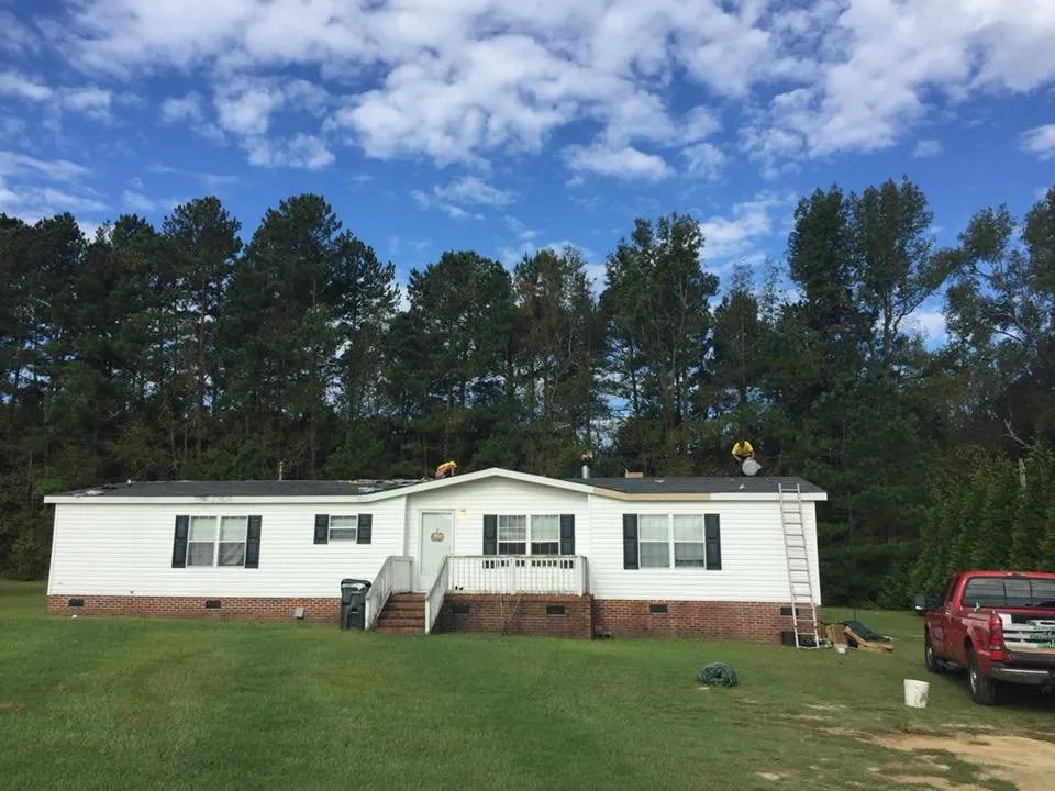 Slide of Lopez Strong Roofing