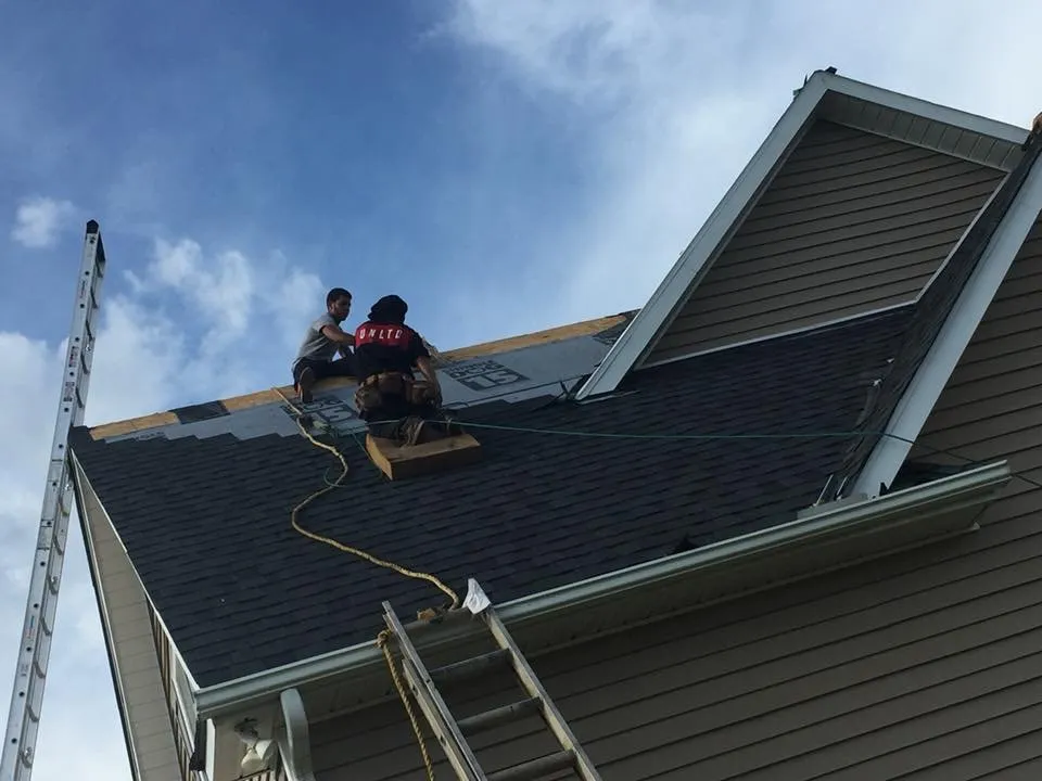 Slide of Lopez Strong Roofing