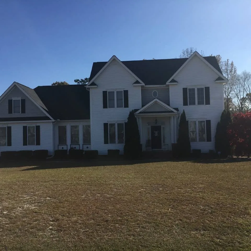 Slide of Lopez Strong Roofing