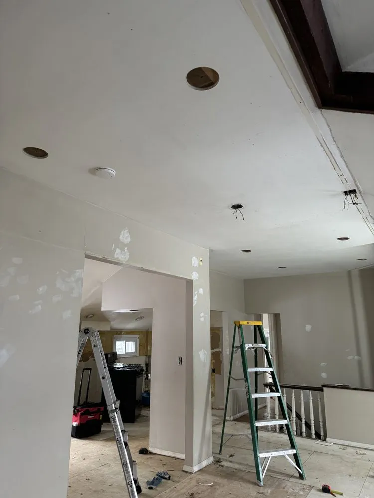 Slide of Lorenti Constructions