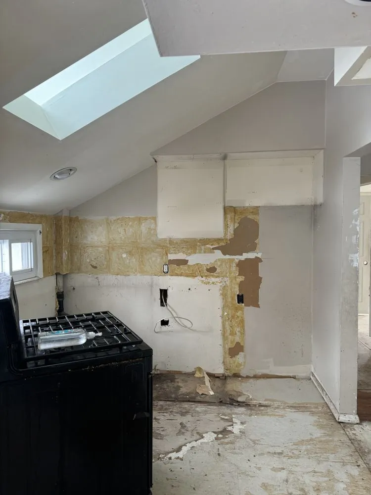 Slide of Lorenti Constructions