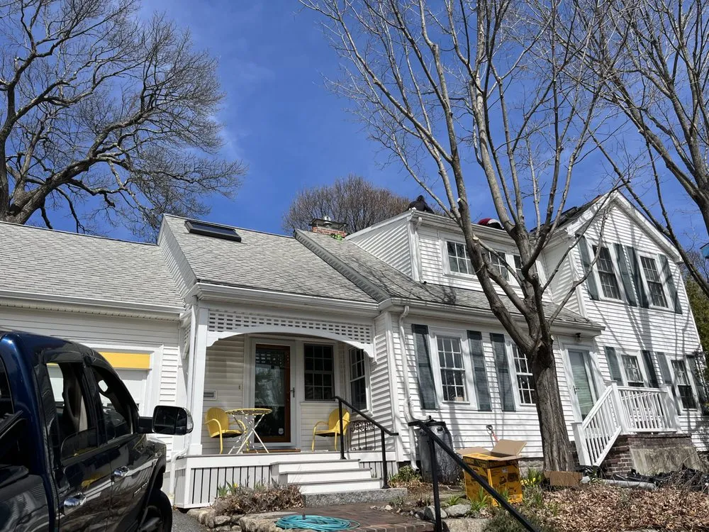 Slide of Lorenzo’s roofing & Siding