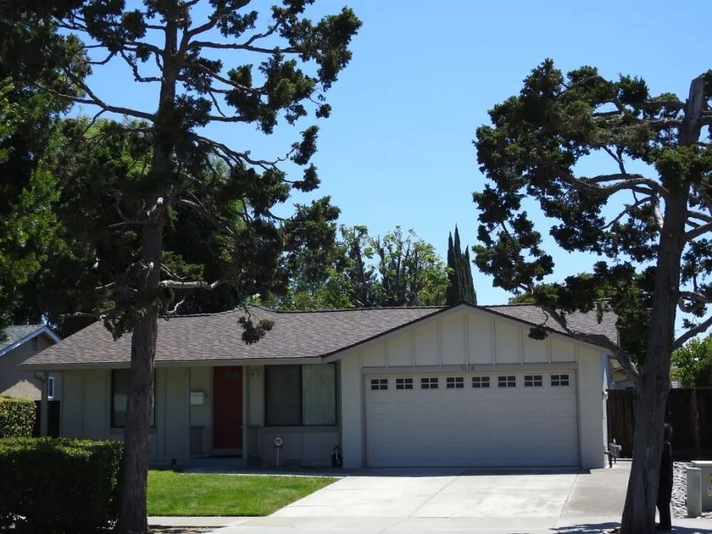 Slide of Los Gatos Roofing
