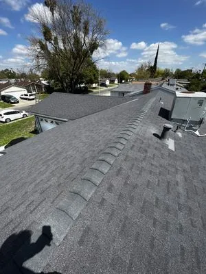 Los Reyes Roofing Logo