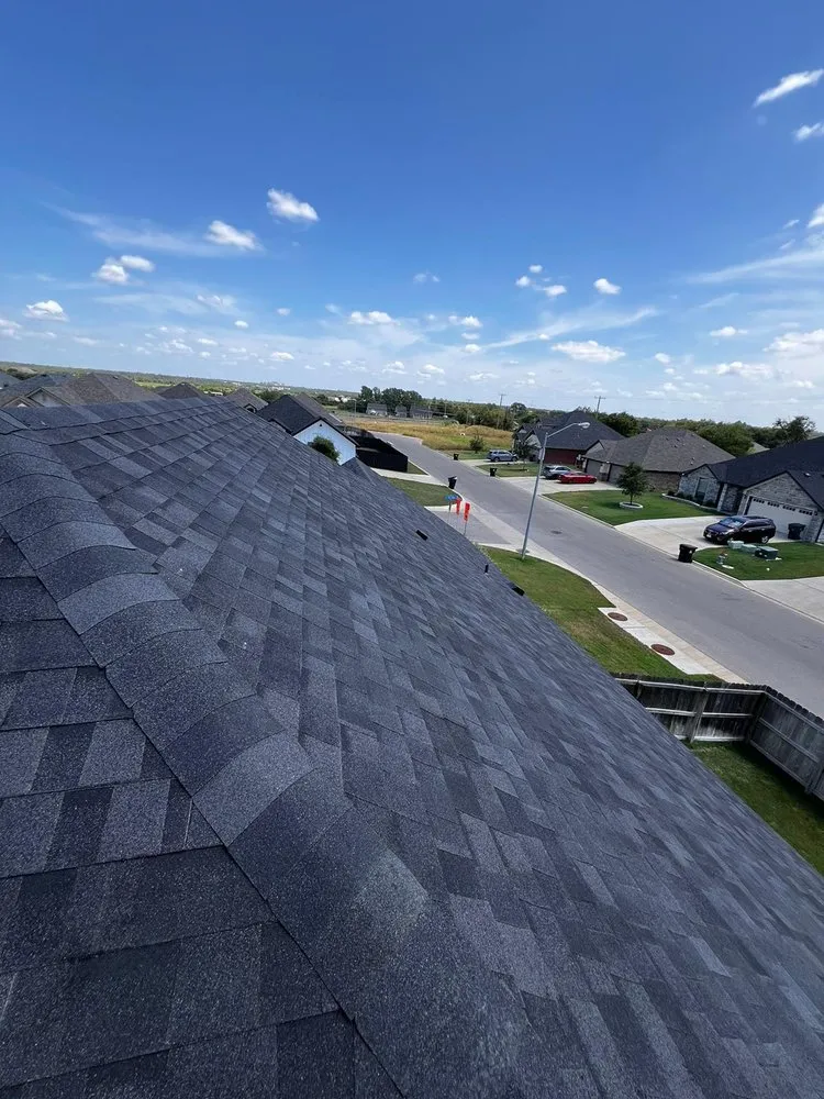 Slide of Los Speedy Rooferos