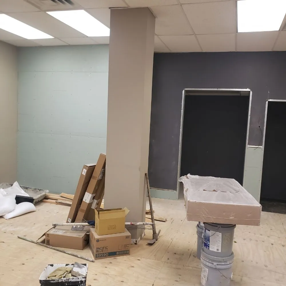 Slide of Los Tres Chicos