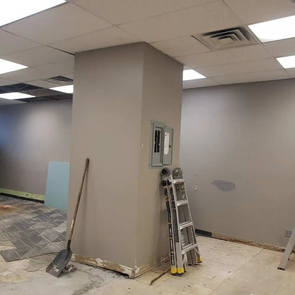 Slide of Los Tres Chicos