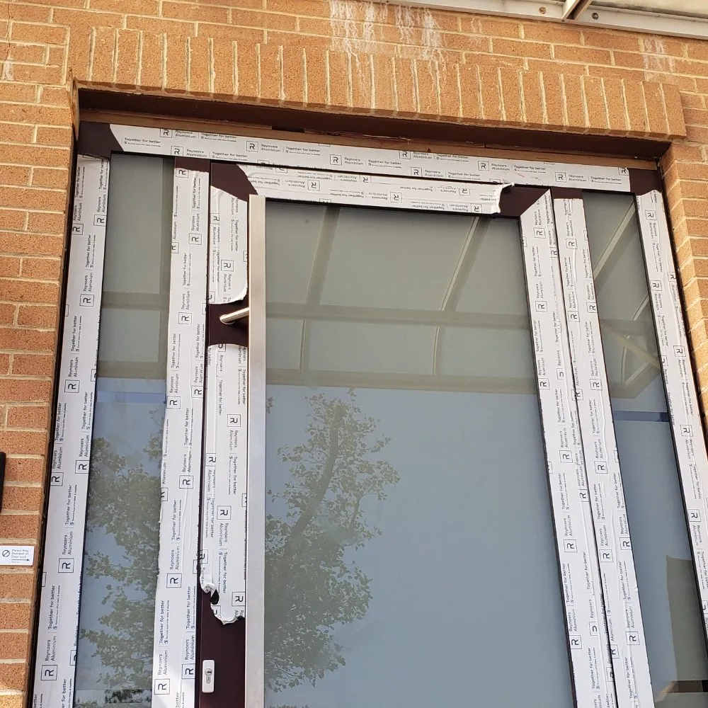 Slide of Los Tres Chicos