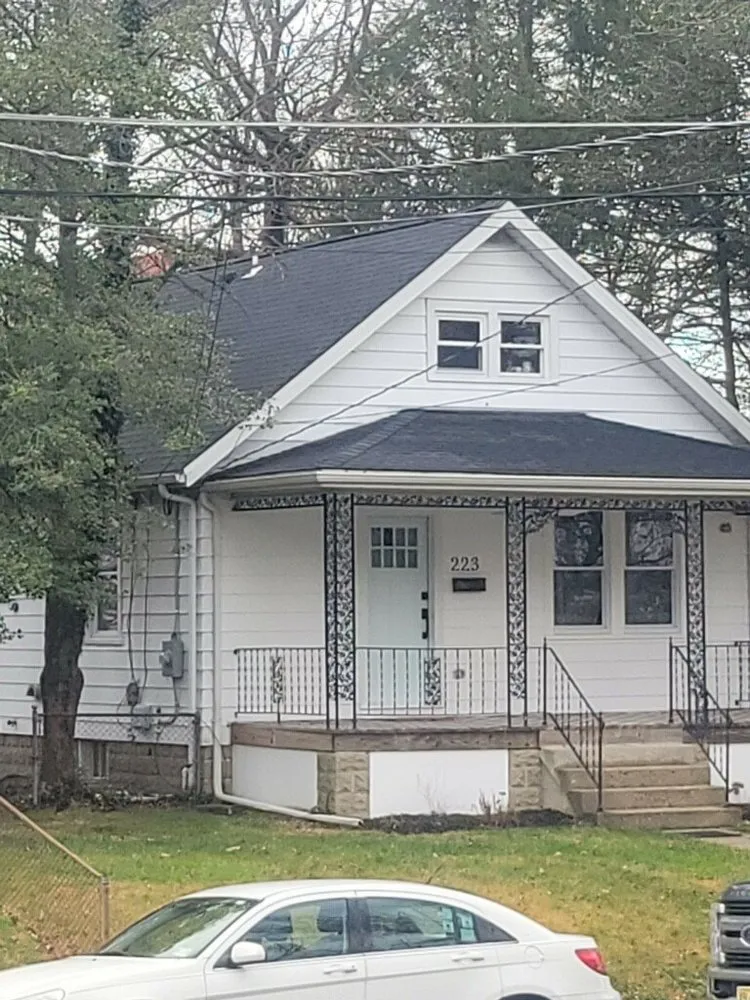 Trusted shingle roofing service experts serving Monroe Township, NJ - Love’s Roofing and Siding