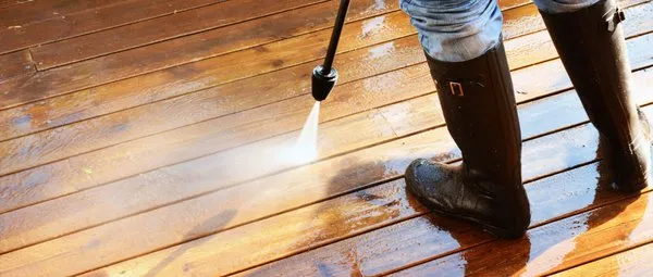 Lowe-Boykin Roof & Gutter Logo