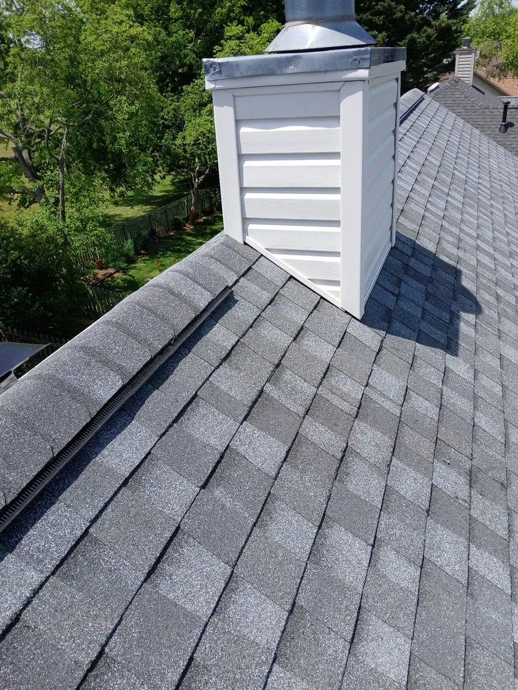 Slide of López Roofing Contractors