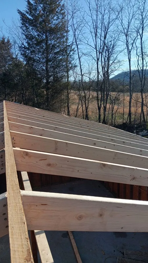 Slide of López Roofing Contractors