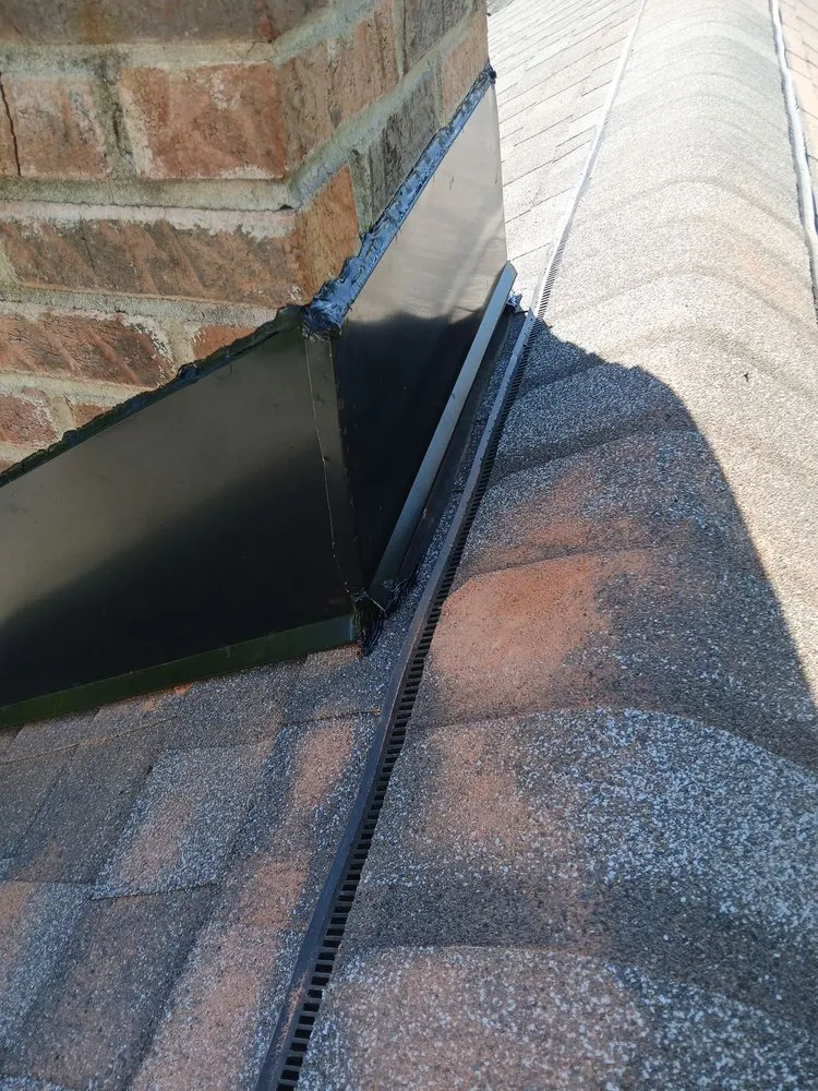 Slide of López Roofing Contractors