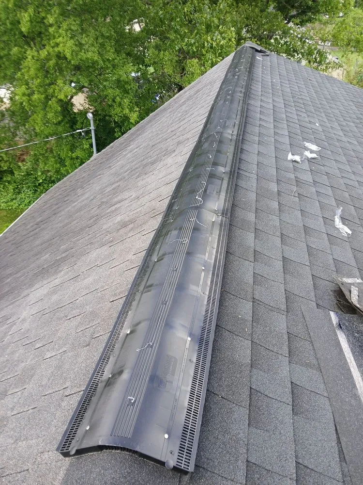 Slide of López Roofing Contractors