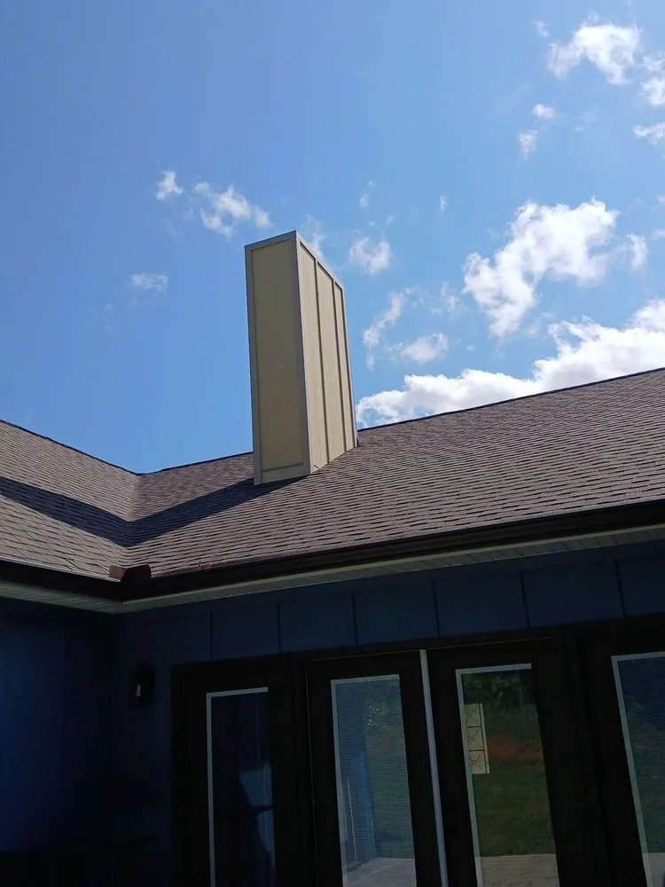 Slide of López Roofing Contractors