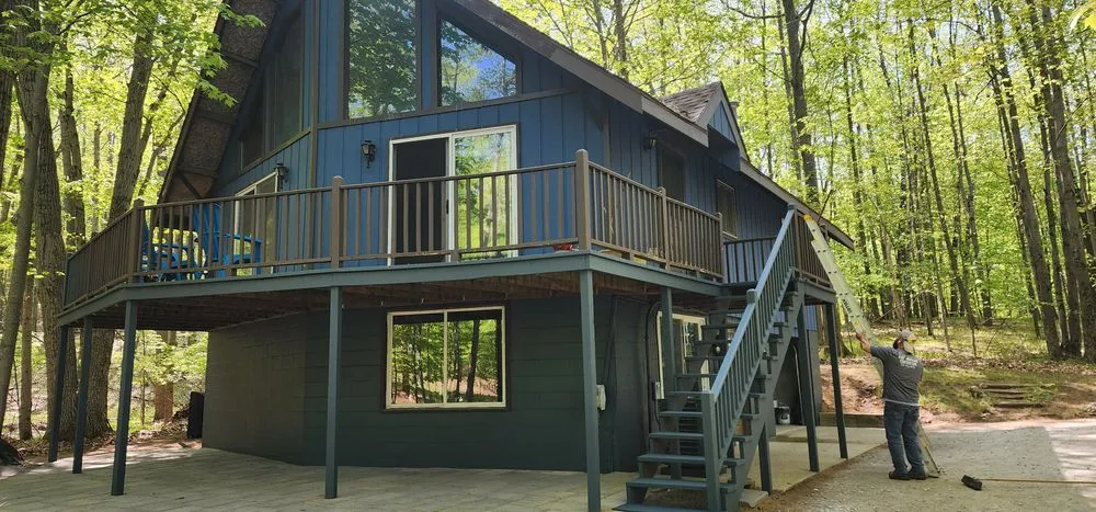 Emergency roof leak repair in Chippewa Lake, MI - L&R Construction