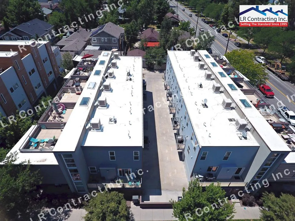 Slide of LR Contracting