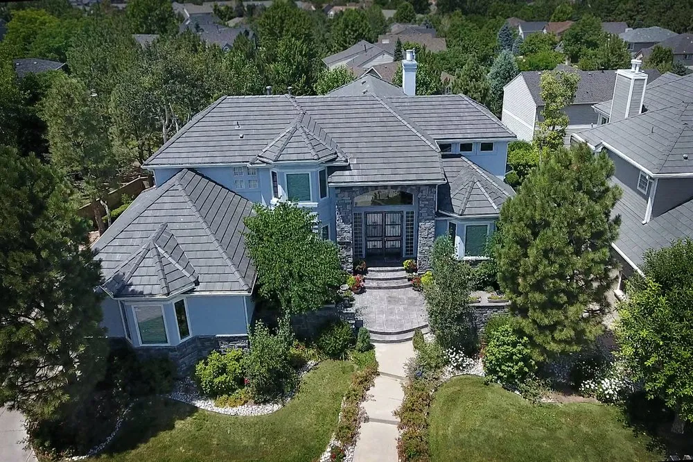 Slide of LR Contracting