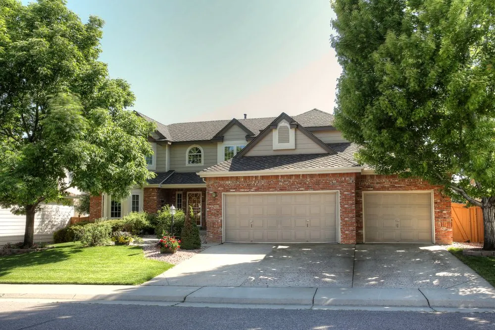 Slide of LR Contracting