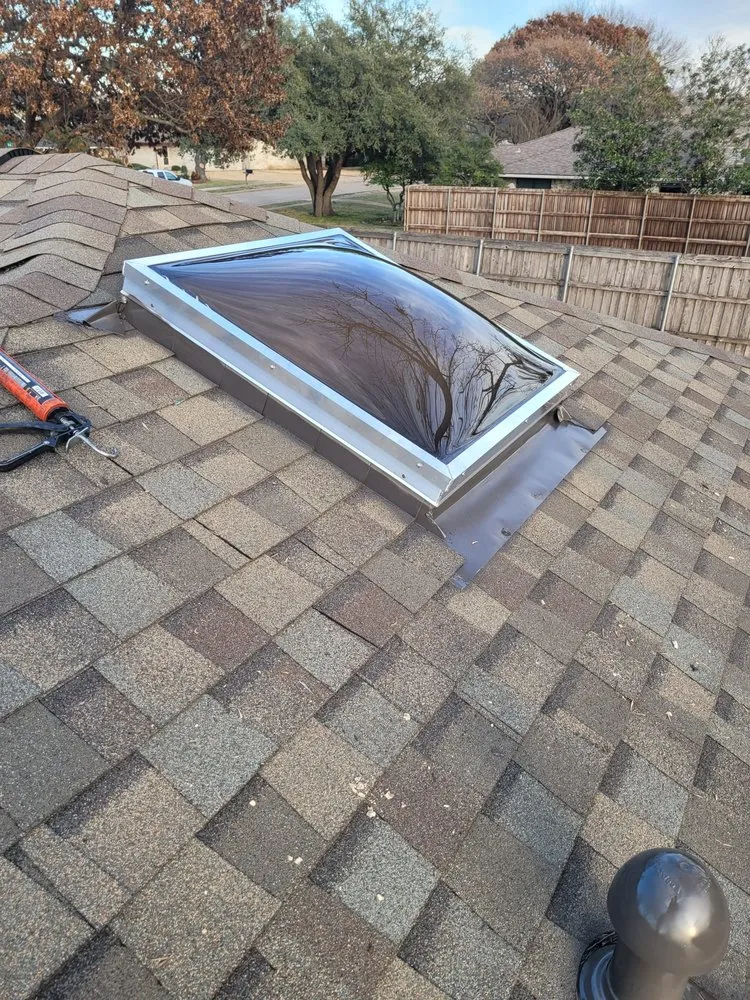 Slide of L&R Medina’s Roofing